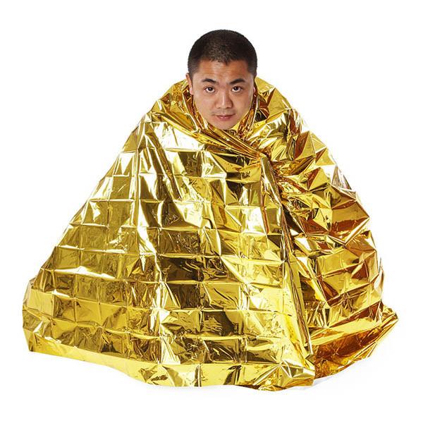 Clearance Portable Emergency Blanket Outdoor Survival Kits